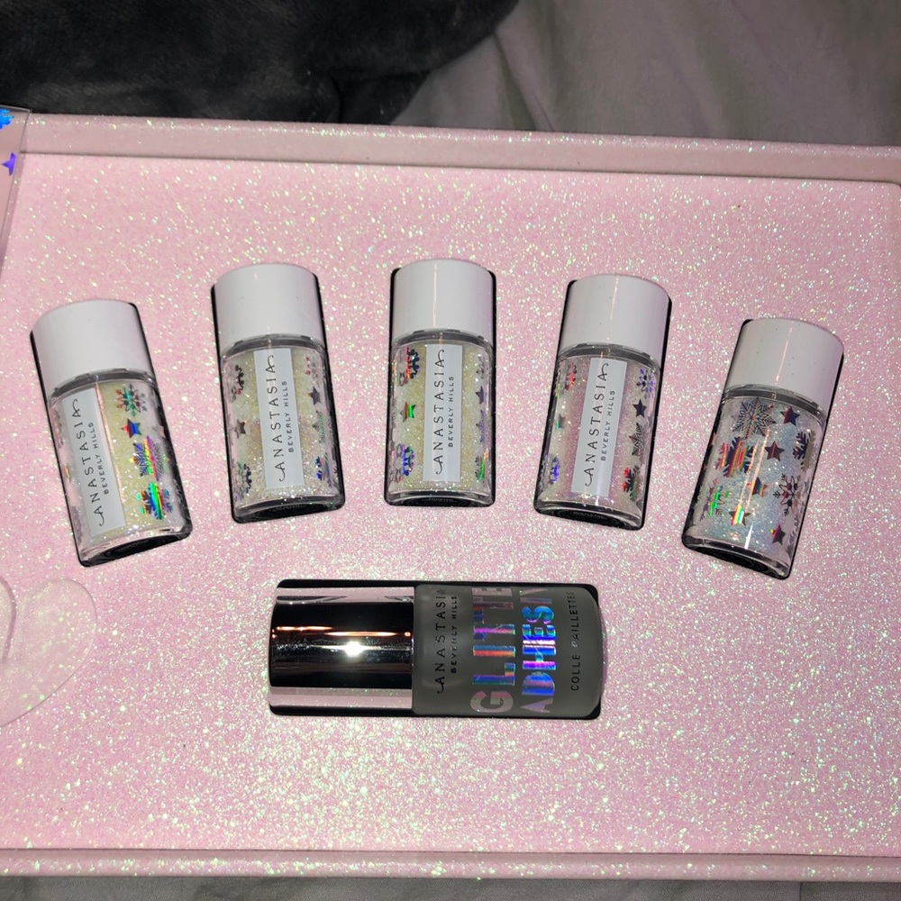 💖HOST PICK💖 ANASTASIA BEVERLY HILLS LOOSE GLITTER KIT NWT BODY EYES ETC - Picture 1 of 16